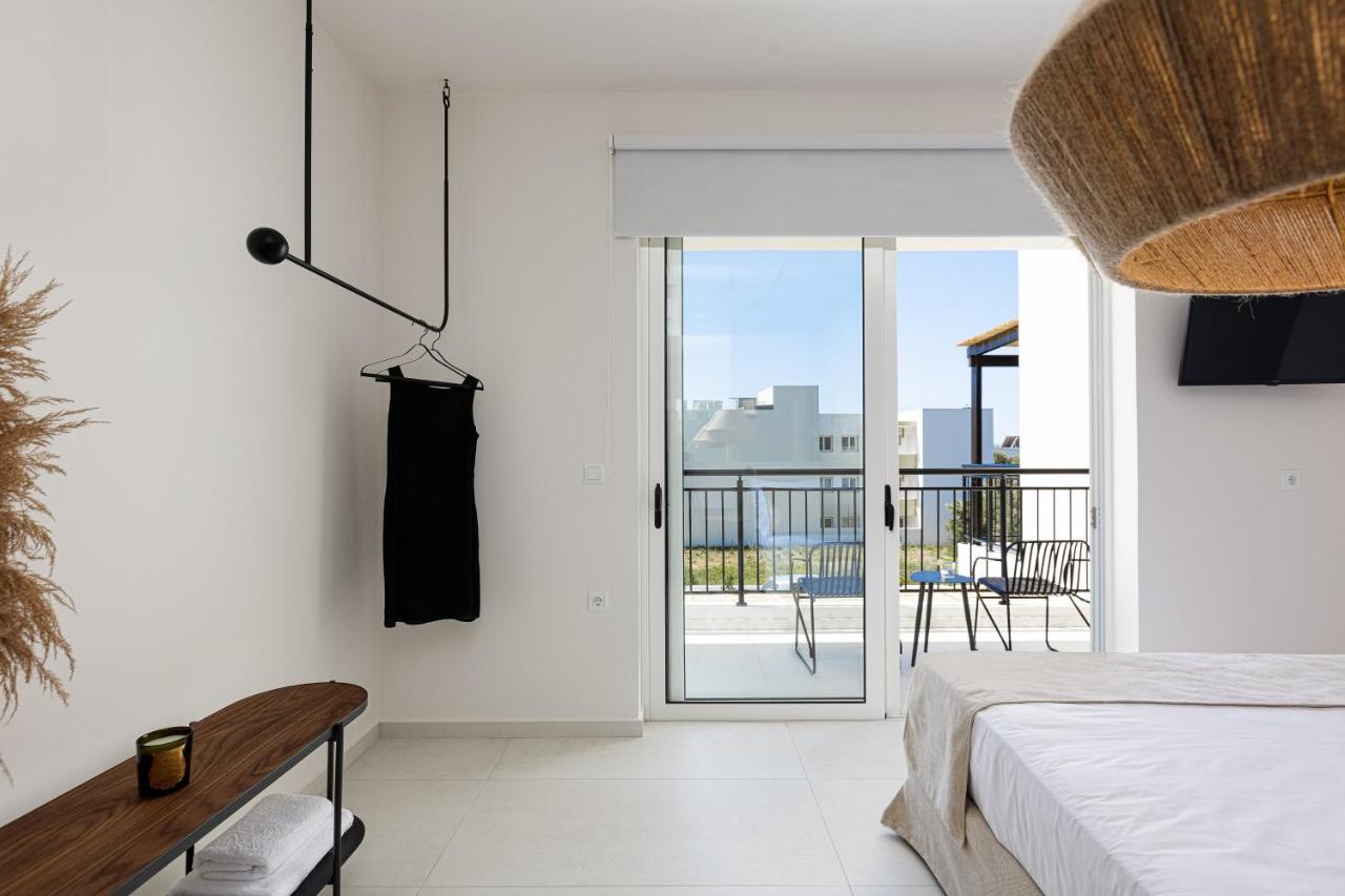 Modern Villa Casa Filo Verde With Private Pool & Bbq,200M From The Beach Плакиас Экстерьер фото